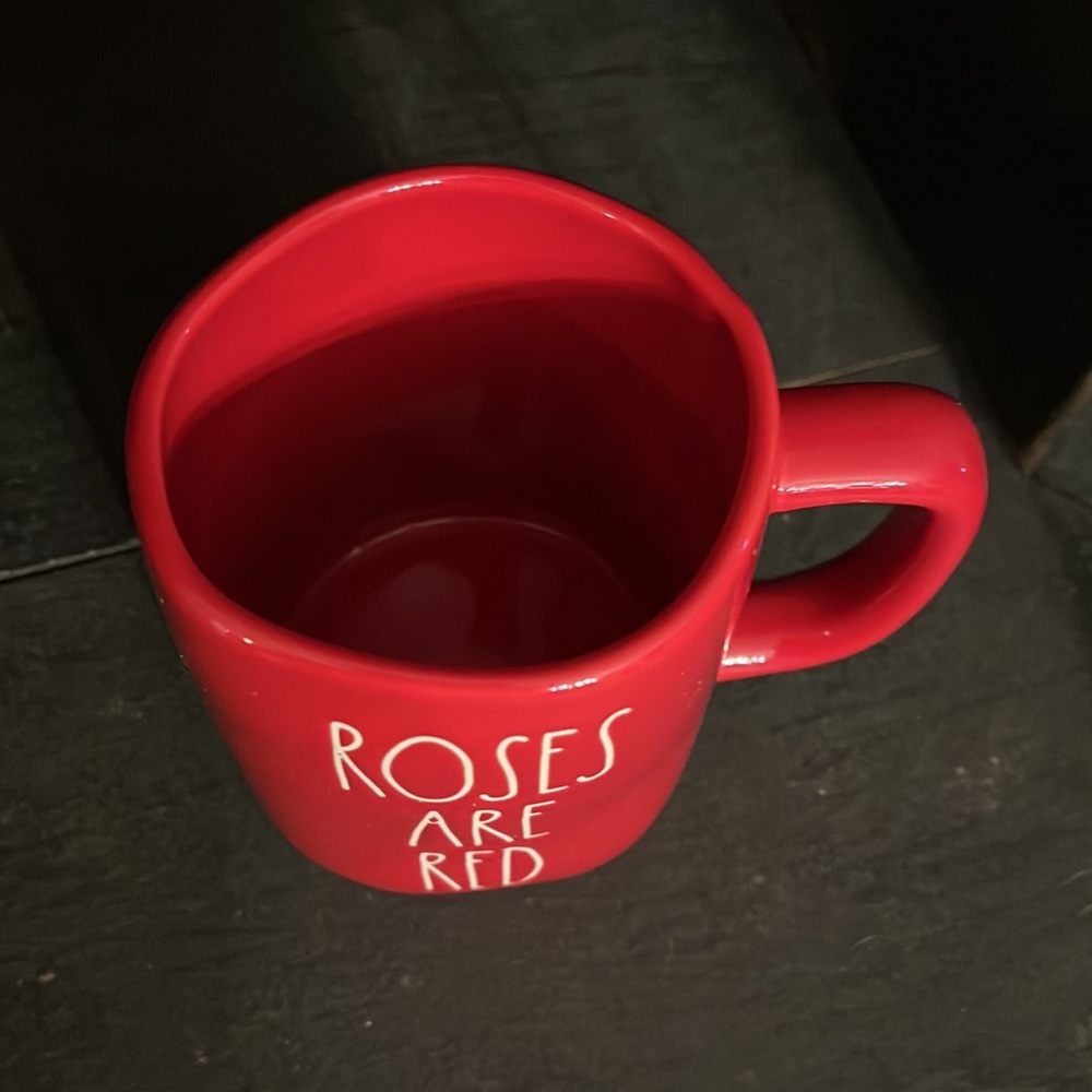 Rae Dunn ROSES ARE RED Mug - Picture 2 of 2